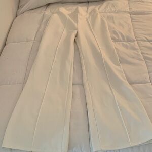 Elegant Boohoo White Wide-Leg Flare Pants